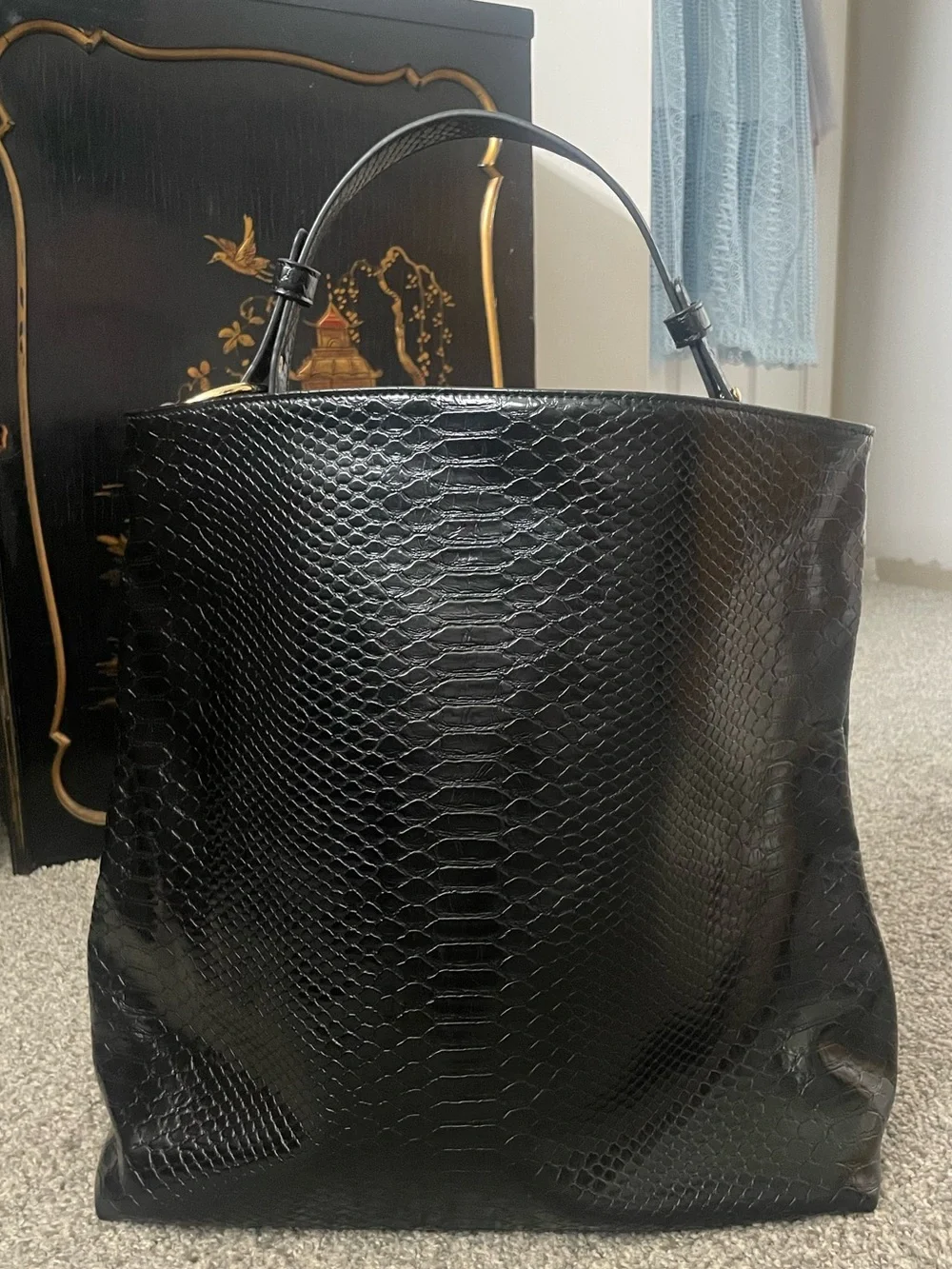 Black Faux-Snake Tote Bag by Lulu Dharma